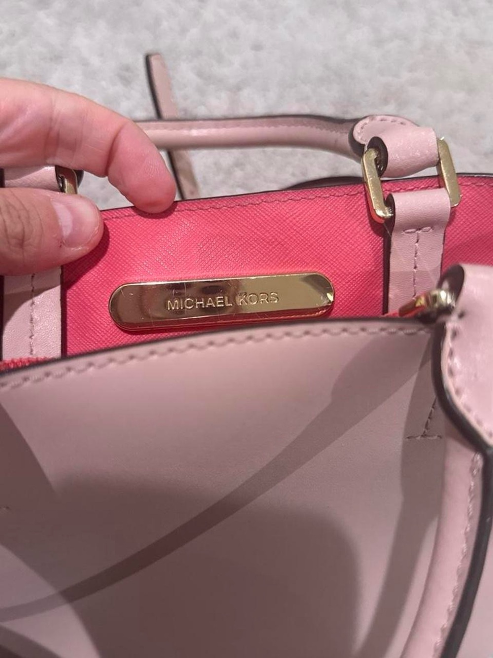 Michael Kors Pink and Gold Striped Shoulder Bag - Picture 4 of 9